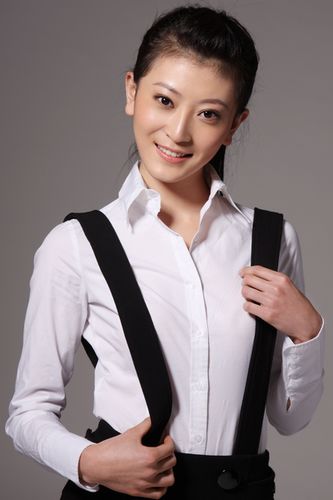 李婳