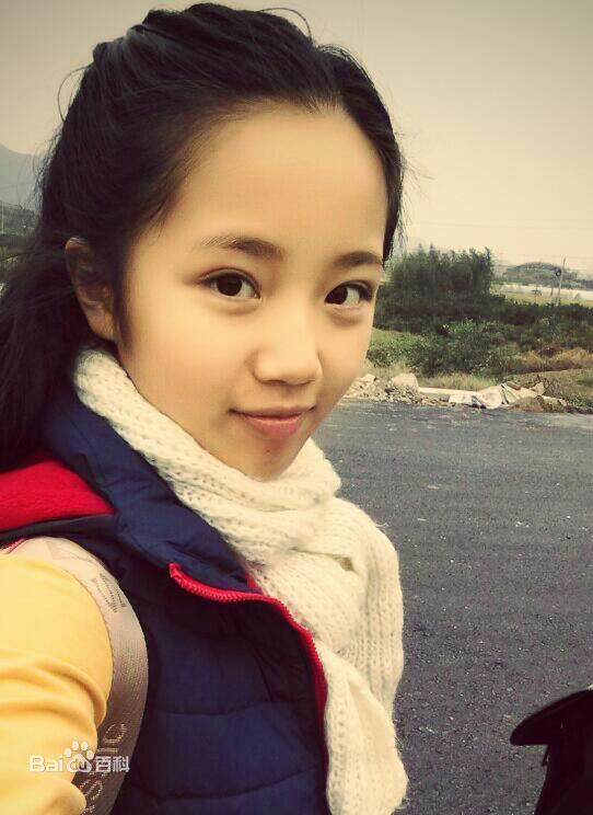 电视剧《铁血红安》中小方蕾的扮演者是杨志雯.